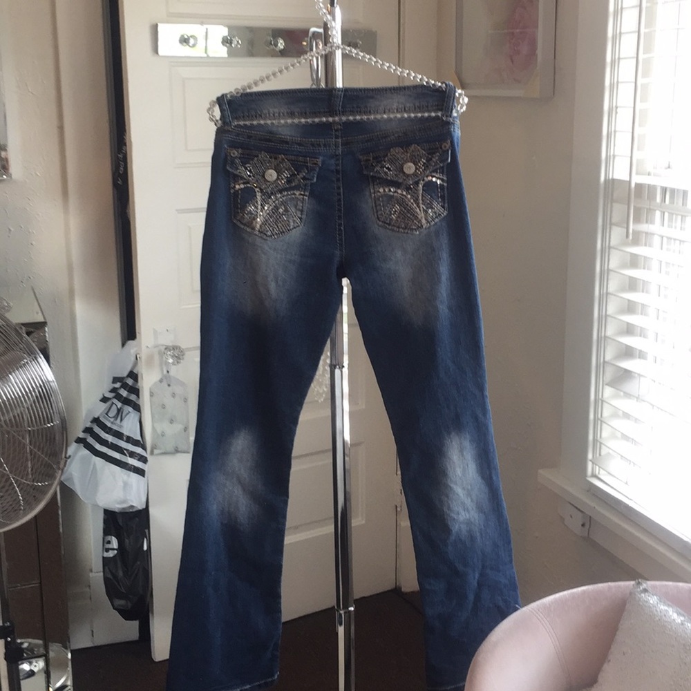 Jeans - Picture 2 of 3